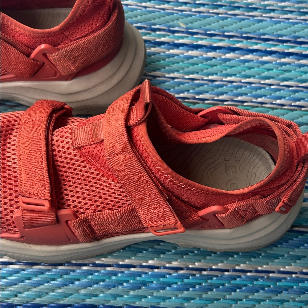 Teva mesh sneakers